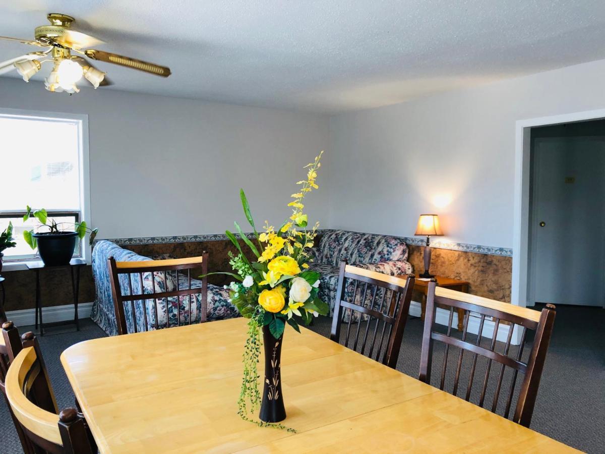 Downtown Whitehorse 2 Bedroom House Экстерьер фото